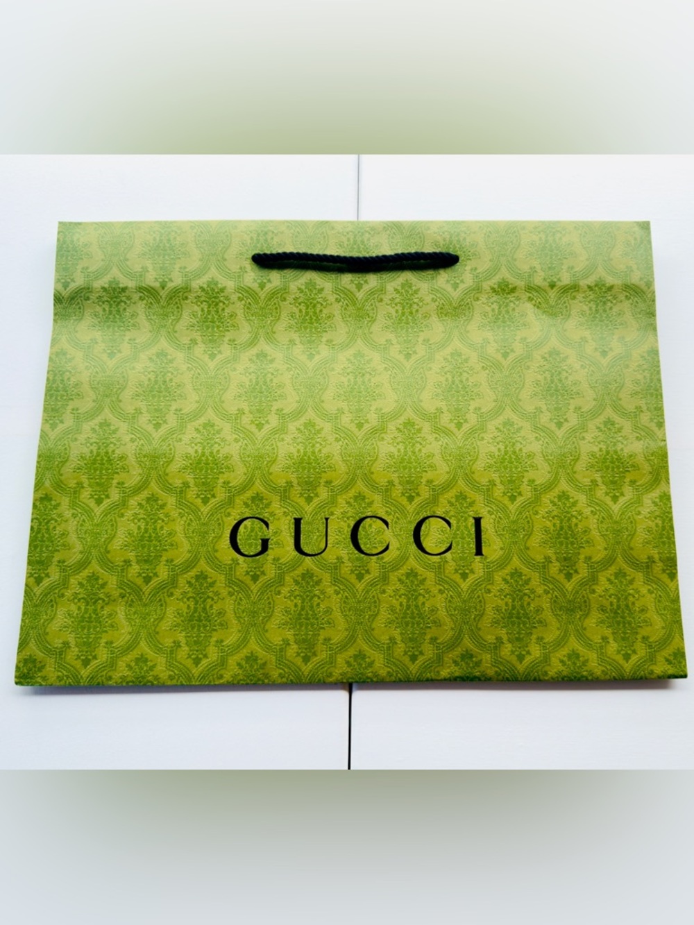 Gucci Authentic Paper Shopping Gift Bag Tote Green Damask Print Embossed 19x14 - Picture 2 of 11